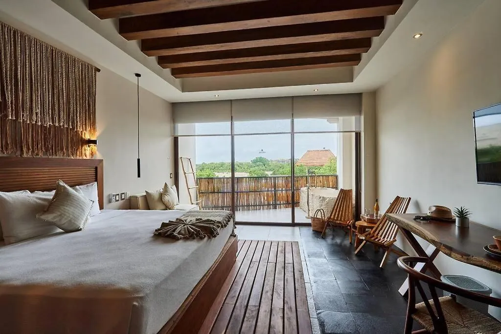 Adora H30 - Luxe Studio W/ Outdoor Tub & Private Cenote Tulum Apartment