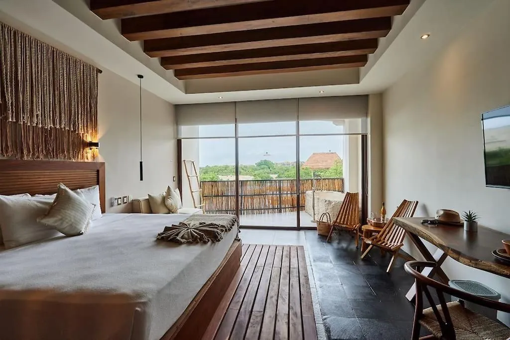 Adora H30 - Luxe Studio W/ Outdoor Tub & Private Cenote Tulum